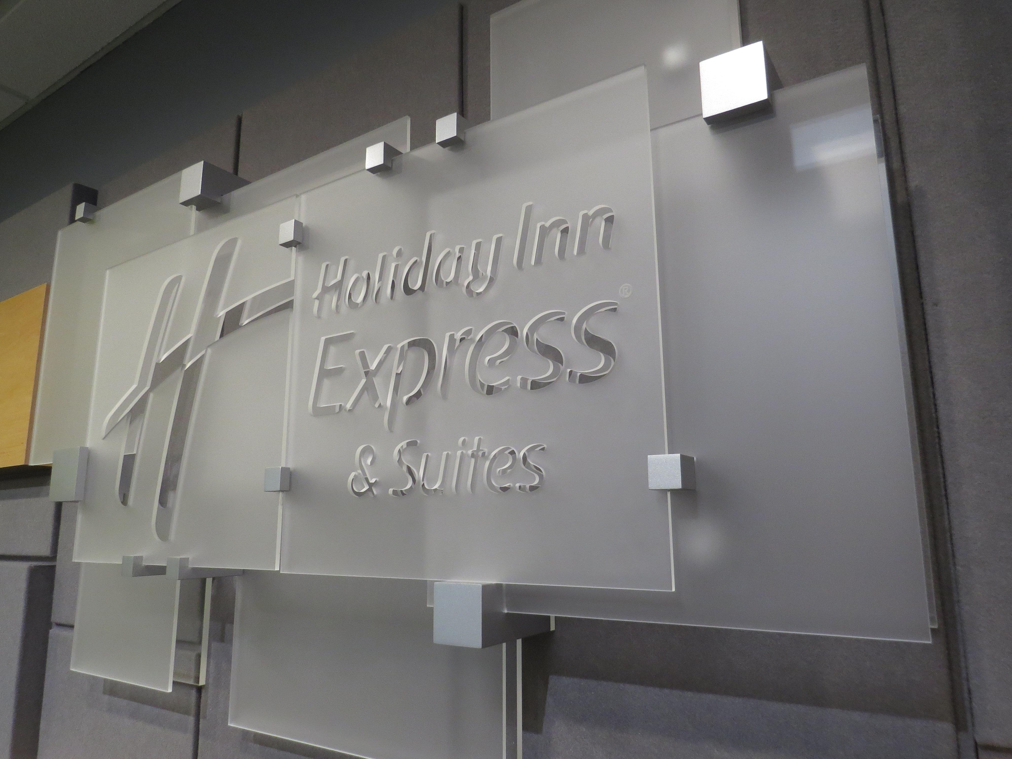 Holiday Inn Express - Spring Hill By Ihg Exterior photo