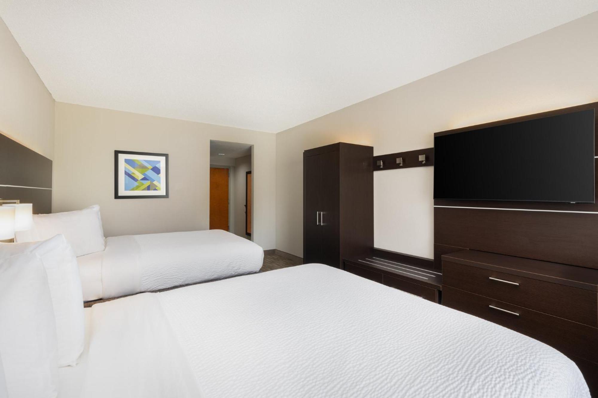 Holiday Inn Express - Spring Hill By Ihg Exterior photo