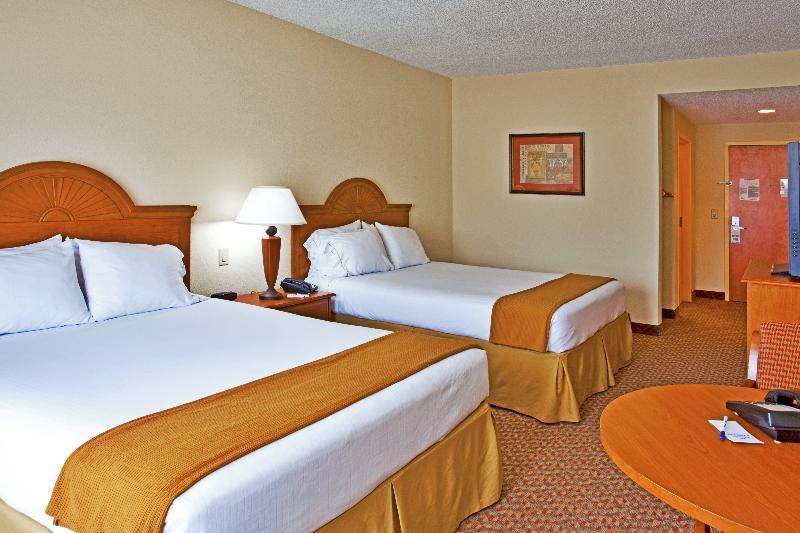Holiday Inn Express - Spring Hill By Ihg Exterior photo